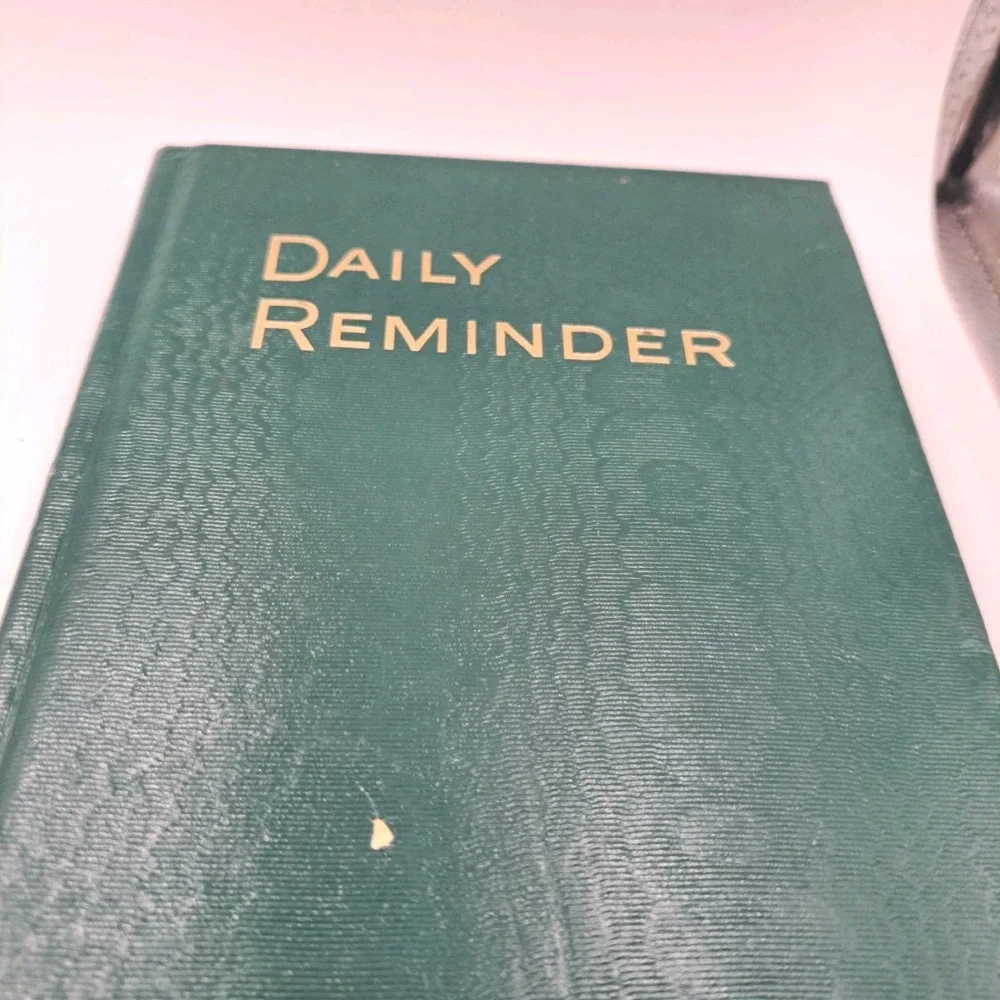 Vintage Wilson Jones Standard Diary Daily Reminder U387 Green Hardcover 1977 USA